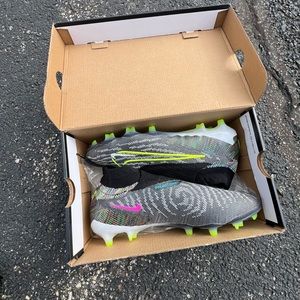 Nike Phantom GX Elite DF Fusion FG Soccer Cleats DV6973-071 Size 9.5